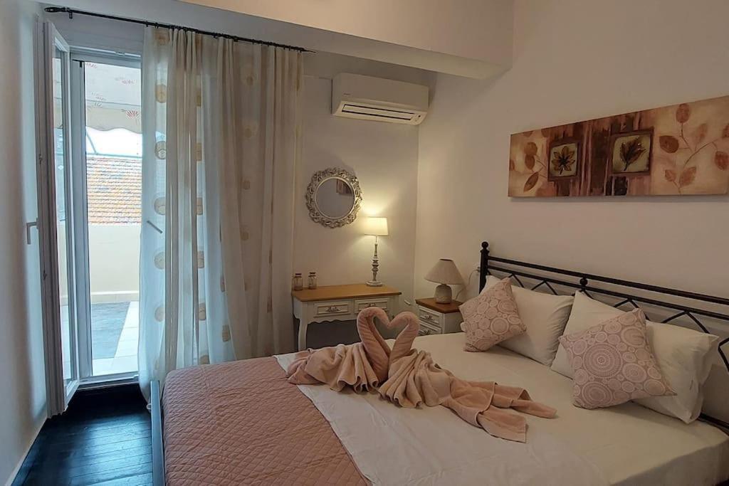 Old Port View Apartment, Διαμέρισμα Στο Κέντρο 2 Υπνοδωματίων Corfu  Kültér fotó