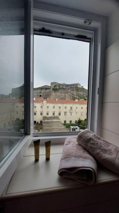 Old Port View Apartment, Διαμέρισμα Στο Κέντρο 2 Υπνοδωματίων Corfu  Kültér fotó