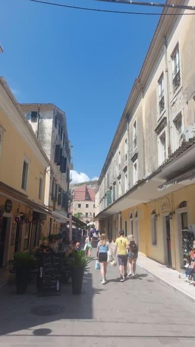 Old Port View Apartment, Διαμέρισμα Στο Κέντρο 2 Υπνοδωματίων Corfu  Kültér fotó
