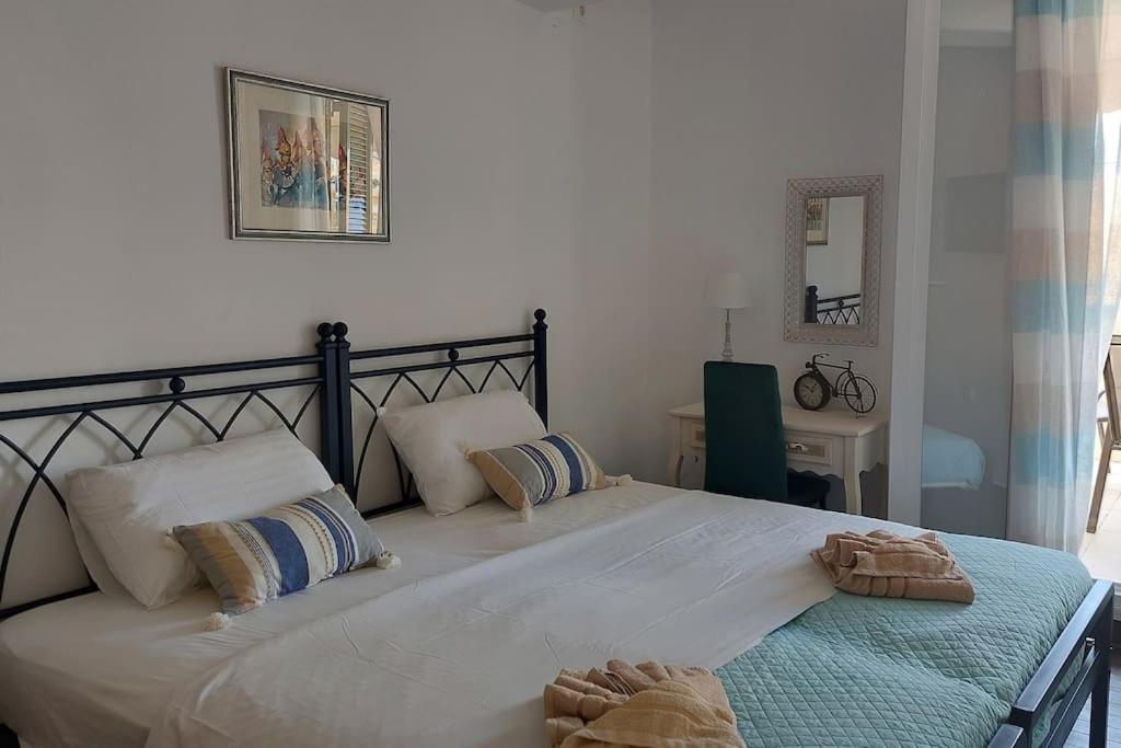 Old Port View Apartment, Διαμέρισμα Στο Κέντρο 2 Υπνοδωματίων Corfu  Kültér fotó