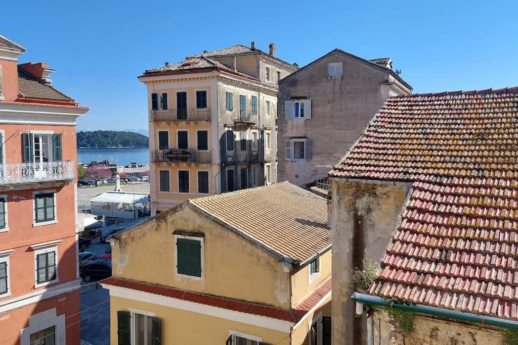 Old Port View Apartment, Διαμέρισμα Στο Κέντρο 2 Υπνοδωματίων Corfu  Kültér fotó